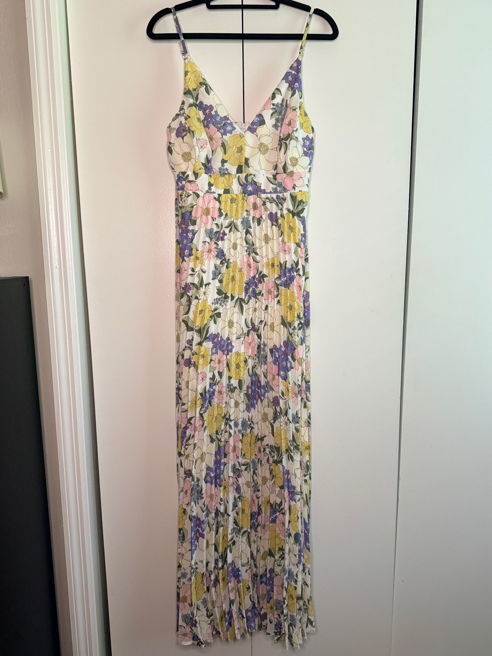 Charmed Hearts Pleated Floral Maxi Dress